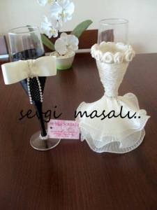 DIY Wedding Champagne Glasses Ideas5