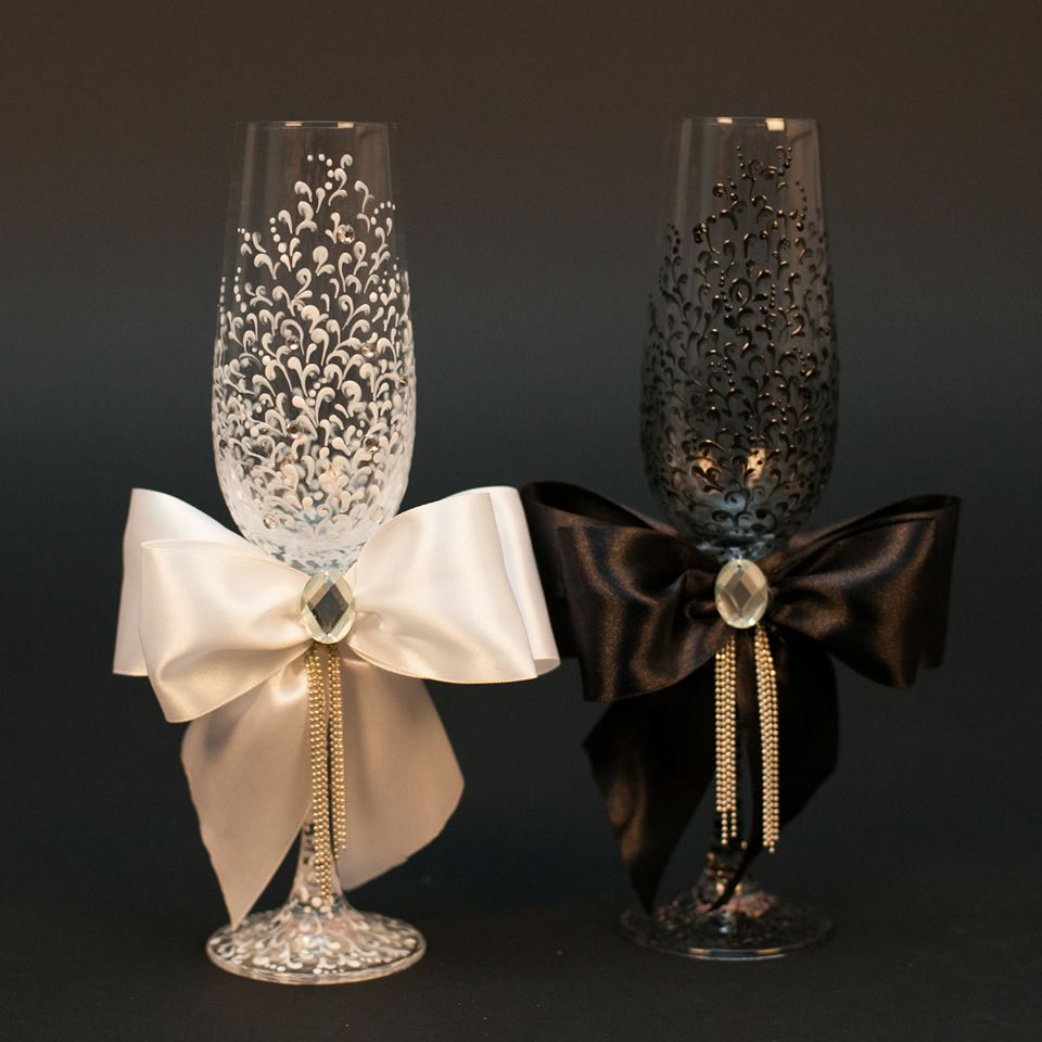 decorate tumblers to Young Pin Champaign Wedding Glasses Happy With Decorated