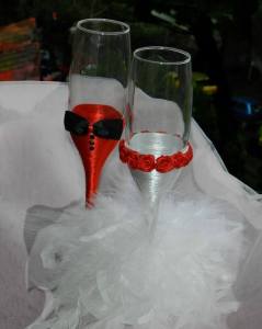 DIY Wedding Champagne Glasses Ideas9